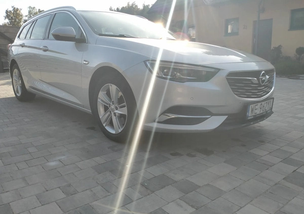 Opel Insignia cena 57999 przebieg: 198000, rok produkcji 2019 z Białobrzegi małe 326